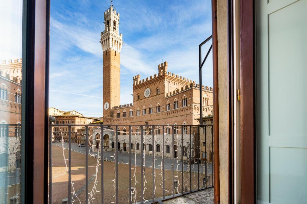 The Balcony Suite - Affaccio Su Piazza Del Campo Сиена Экстерьер фото
