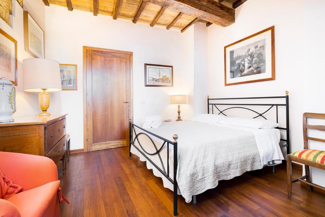 The Balcony Suite - Affaccio Su Piazza Del Campo Сиена Экстерьер фото