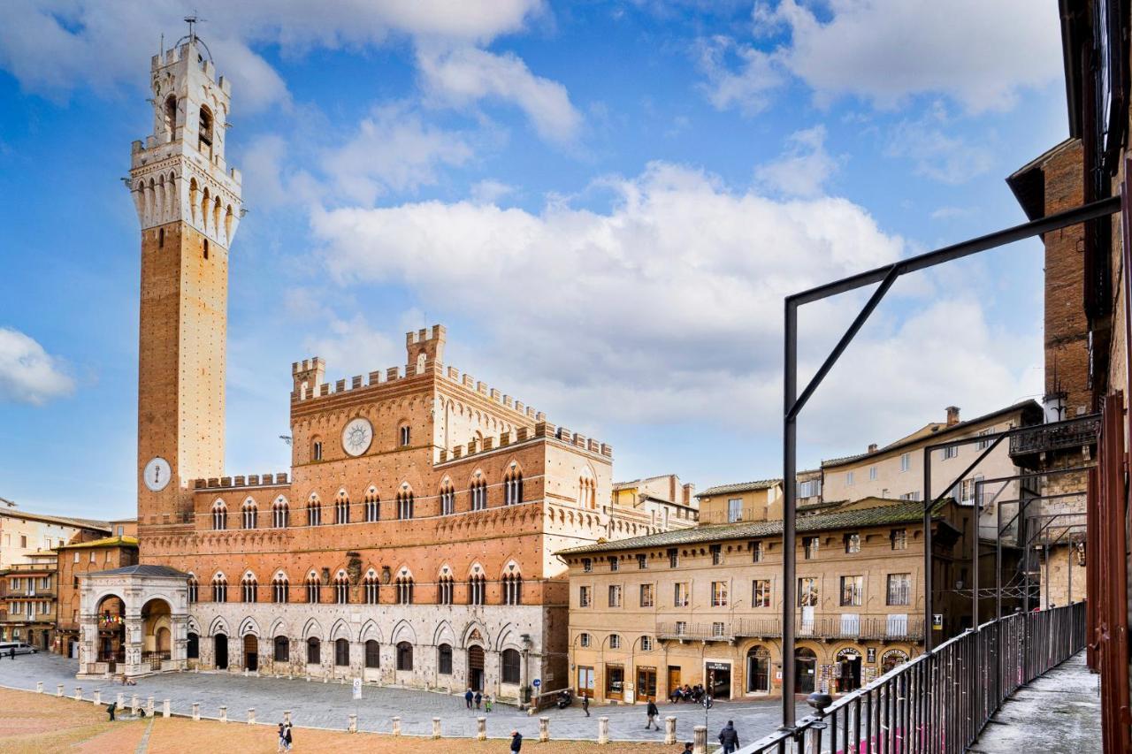 The Balcony Suite - Affaccio Su Piazza Del Campo Сиена Экстерьер фото