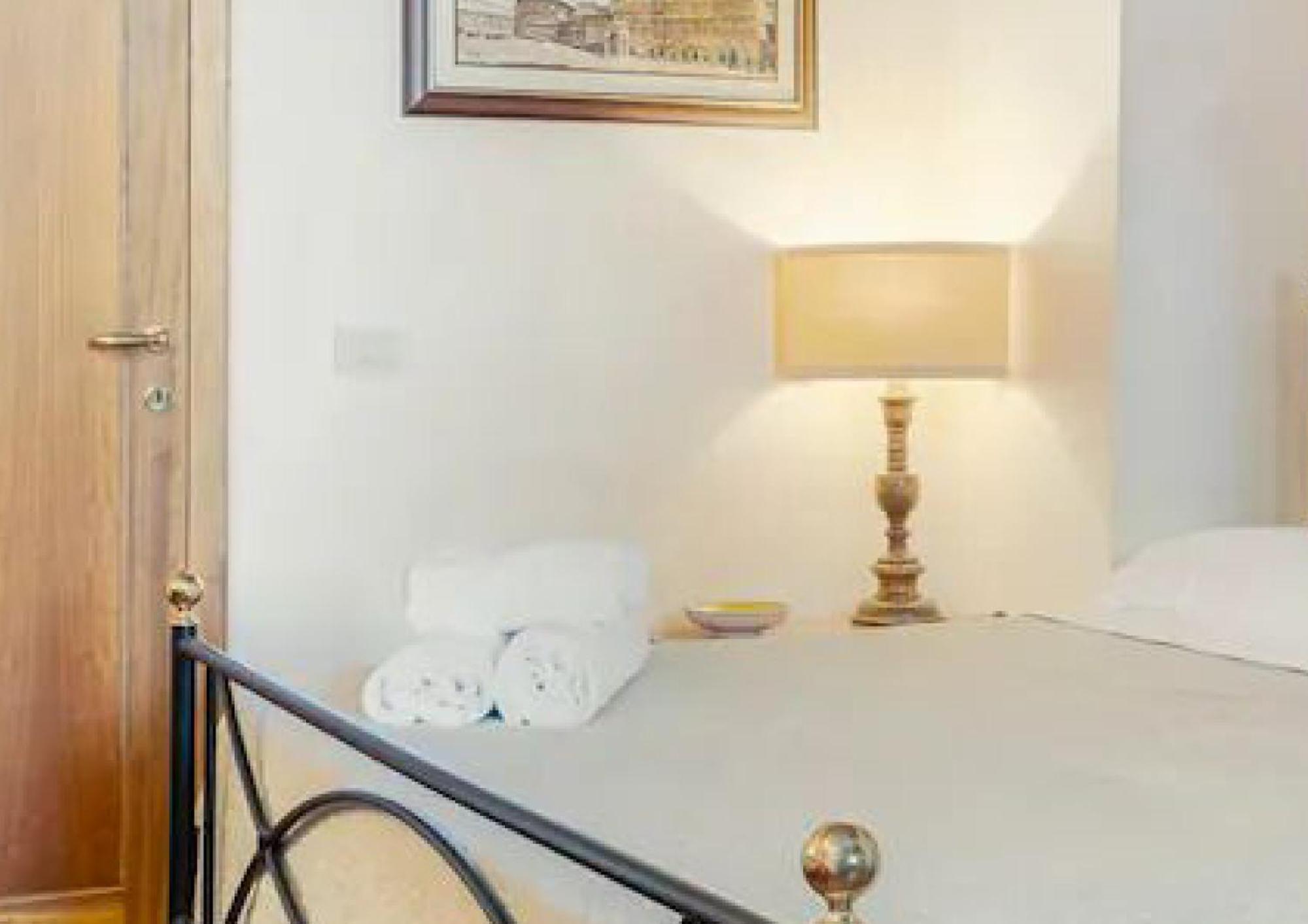The Balcony Suite - Affaccio Su Piazza Del Campo Сиена Экстерьер фото