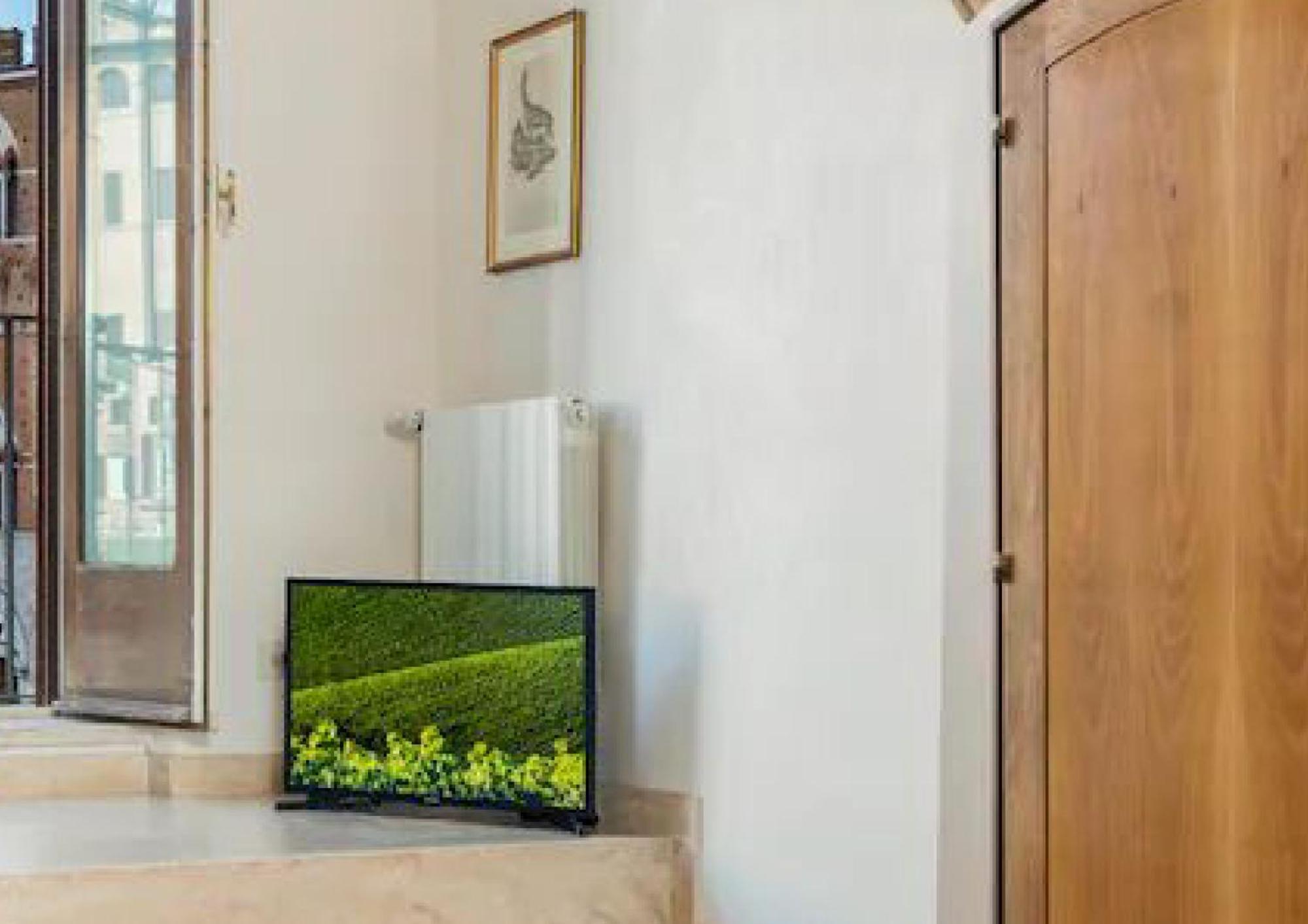 The Balcony Suite - Affaccio Su Piazza Del Campo Сиена Экстерьер фото