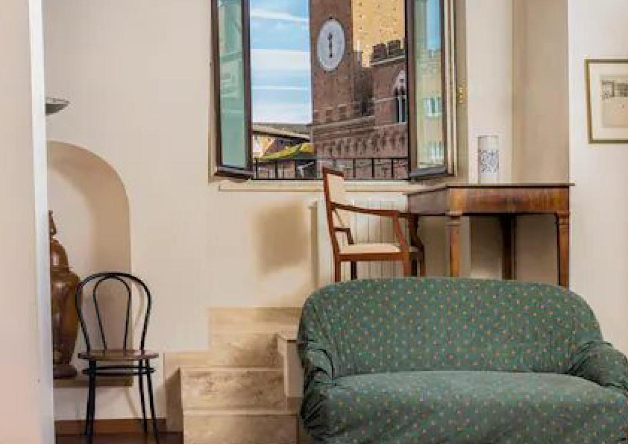 The Balcony Suite - Affaccio Su Piazza Del Campo Сиена Экстерьер фото